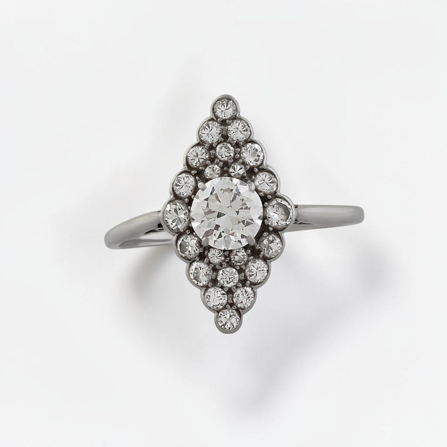 Art Deco Circular-Cut Diamond Cluster Ring